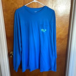 Gently used vineyard vines long sleeve.